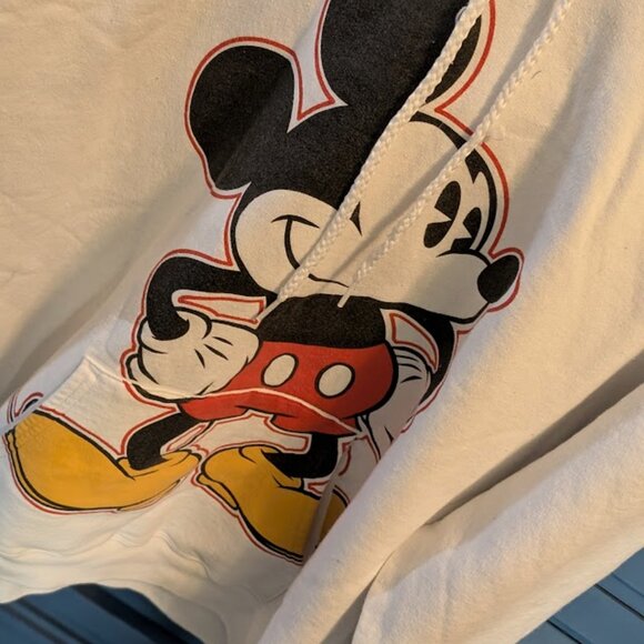 D2 DISNEY HANES Mickey Mouse Sweatshirt - Picture 2 of 5